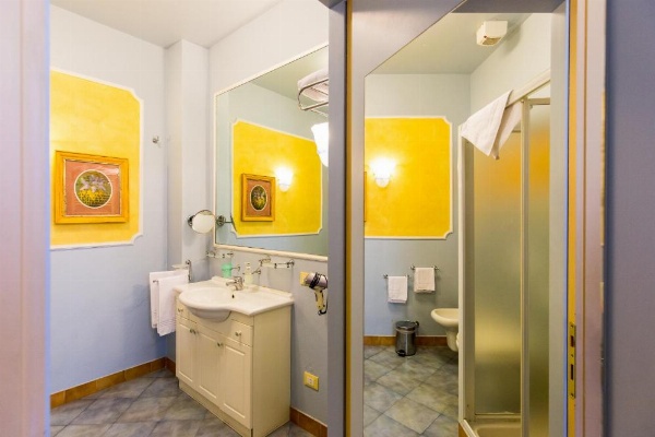 Antica Residenza D'Azeglio Room&Breakfast di Charme image 10