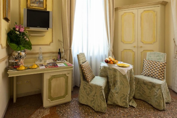 Antica Residenza D'Azeglio Room&Breakfast di Charme image 20