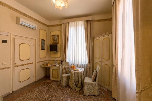 Antica Residenza D'Azeglio Room&Breakfast di Charme image 21